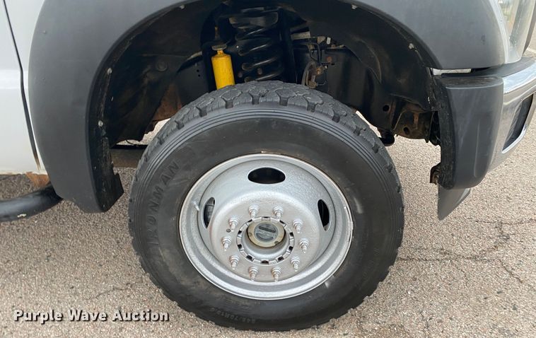 image for item DL7107 2012 Ford F550 Super Duty  SuperCab flatbed truck