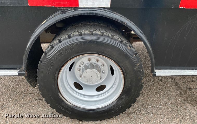 image for item DL7107 2012 Ford F550 Super Duty  SuperCab flatbed truck