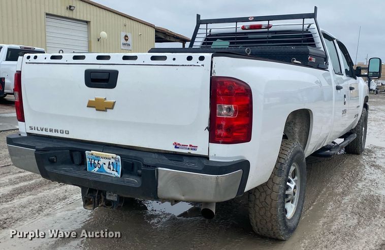 image for item DL7124 2012  Chevrolet Silverado 2500HD  Crew Cab pickup truck