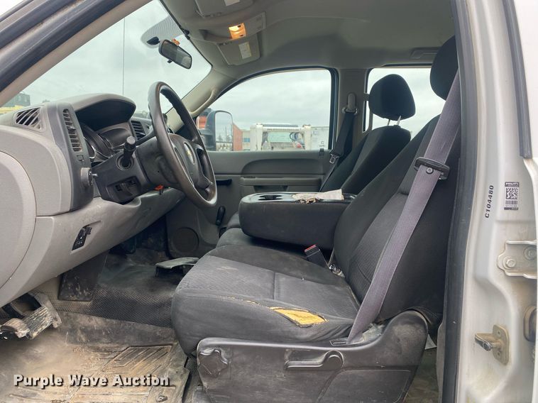 image for item DL7124 2012  Chevrolet Silverado 2500HD  Crew Cab pickup truck