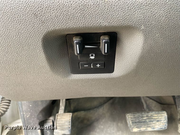 image for item DL7124 2012  Chevrolet Silverado 2500HD  Crew Cab pickup truck