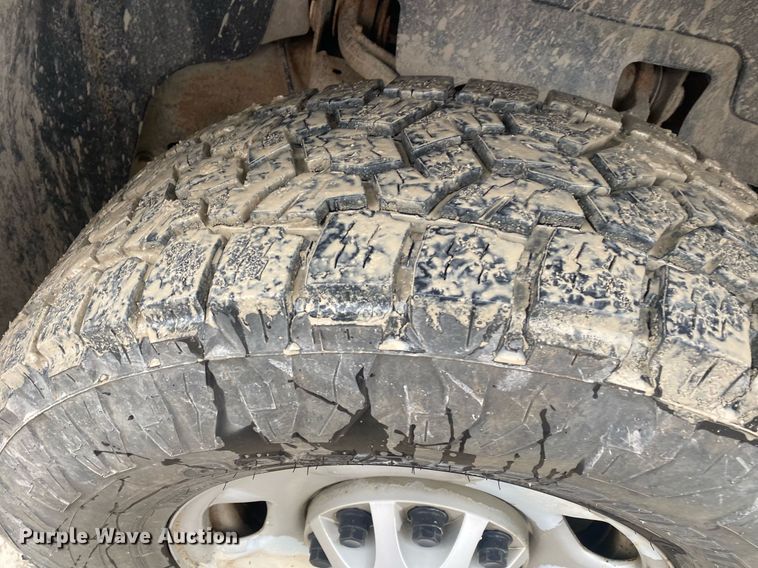 image for item DL7124 2012  Chevrolet Silverado 2500HD  Crew Cab pickup truck