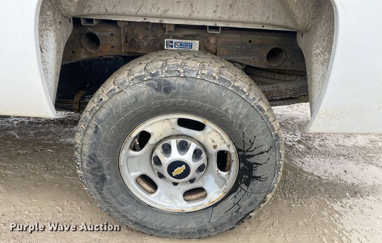 image for item DL7124 2012  Chevrolet Silverado 2500HD  Crew Cab pickup truck