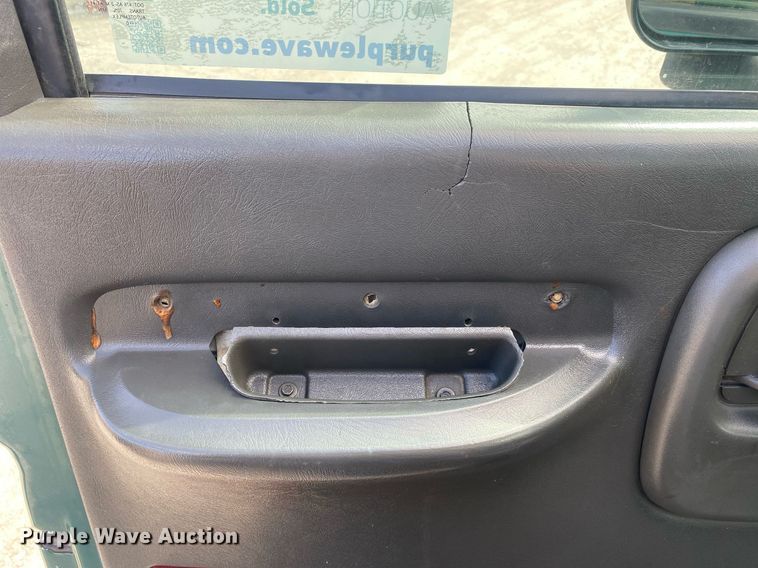 image for item DL7132 2007  Chevrolet C7500  dump flatbed truck