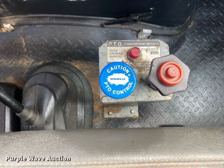 image for item DL7132 2007  Chevrolet C7500  dump flatbed truck