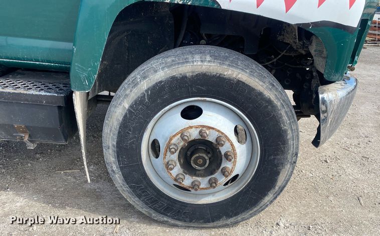 image for item DL7132 2007  Chevrolet C7500  dump flatbed truck