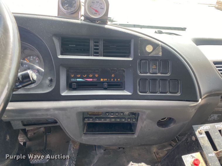 image for item DL7133 2005 Isuzu FTR  dump flatbed truck