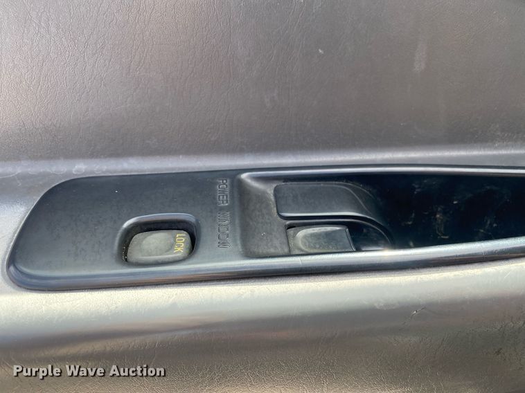 image for item DL7133 2005 Isuzu FTR  dump flatbed truck