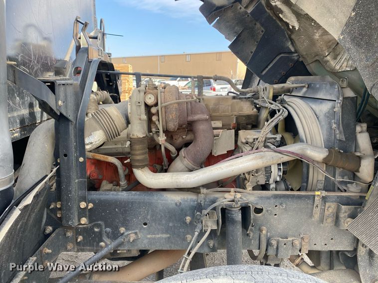 image for item DL7133 2005 Isuzu FTR  dump flatbed truck