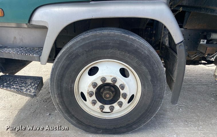 image for item DL7133 2005 Isuzu FTR  dump flatbed truck