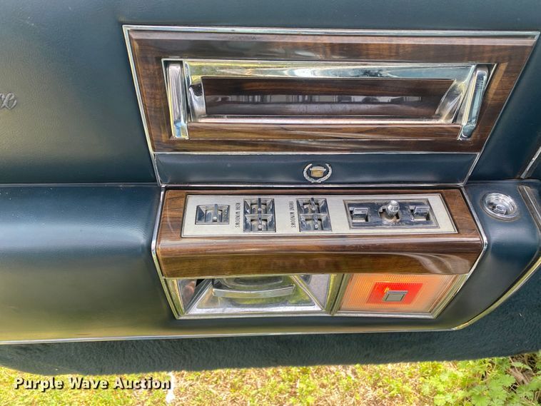 image for item DM4215 1987 Cadillac Brougham  limousine