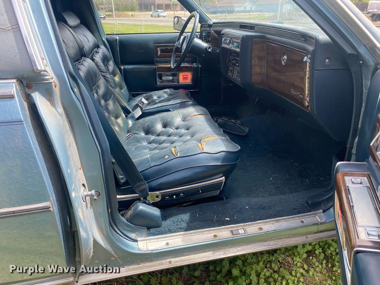 image for item DM4215 1987 Cadillac Brougham  limousine