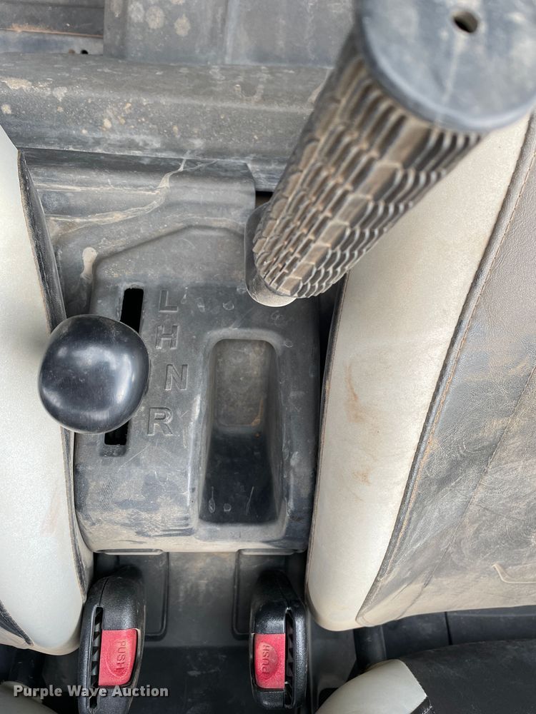 image for item DN4573 2012 John Deere RSX8050I  utility vehicle