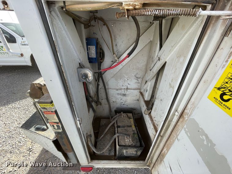 image for item DN4581 2015 Ford F450 Super Duty  utility / service truck