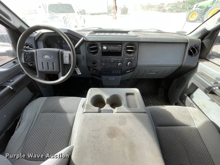 image for item DN4581 2015 Ford F450 Super Duty  utility / service truck