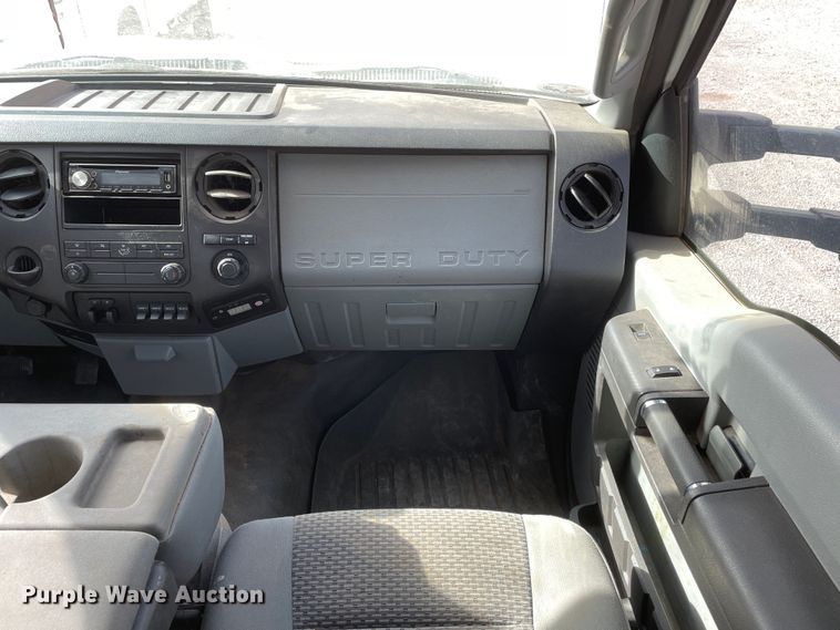 image for item DN4581 2015 Ford F450 Super Duty  utility / service truck