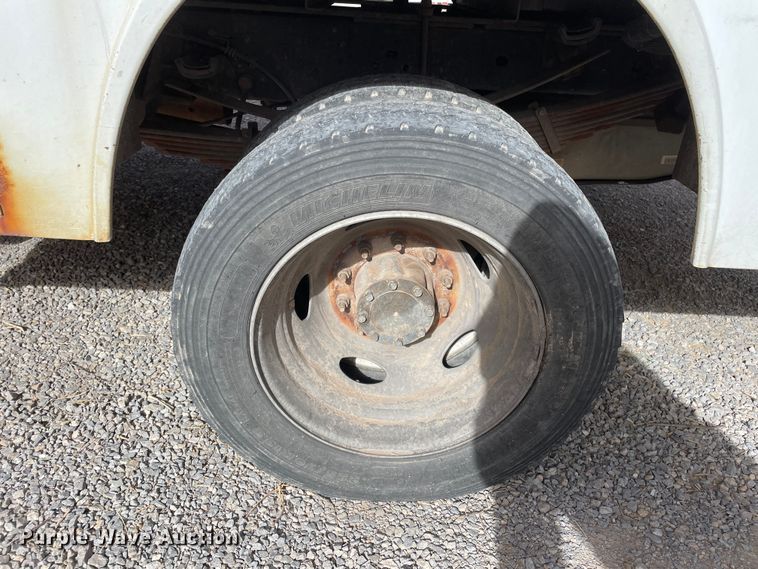 image for item DN4581 2015 Ford F450 Super Duty  utility / service truck