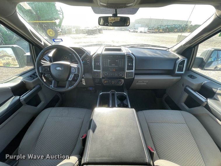 image for item DN4582 2016 Ford F150  SuperCrew pickup truck