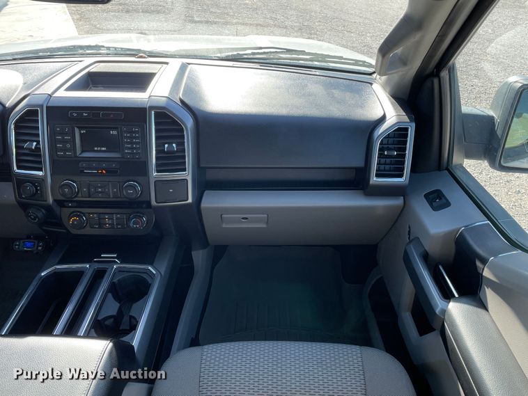 image for item DN4582 2016 Ford F150  SuperCrew pickup truck