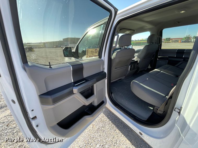 image for item DN4582 2016 Ford F150  SuperCrew pickup truck