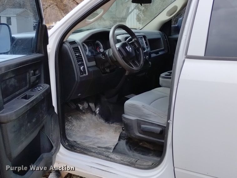 image for item DN6333 2013 Dodge Ram 2500 HD  Crew Cab pickup truck