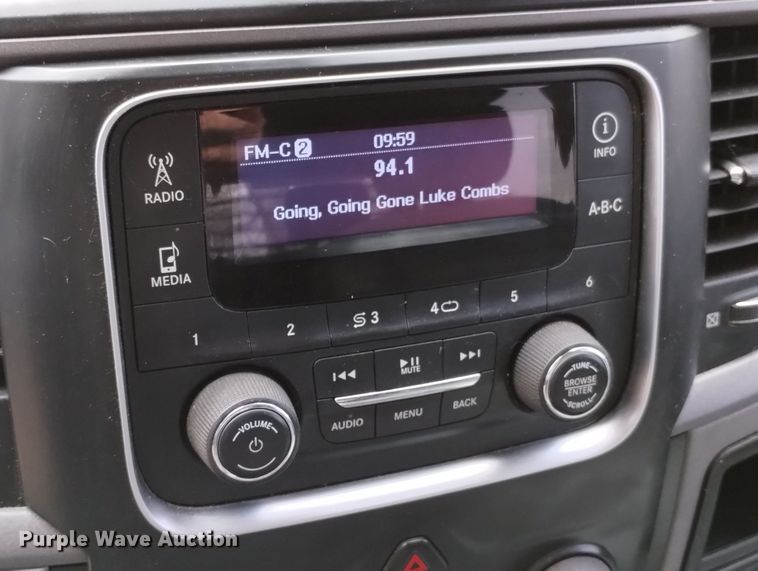 image for item DN6333 2013 Dodge Ram 2500 HD  Crew Cab pickup truck