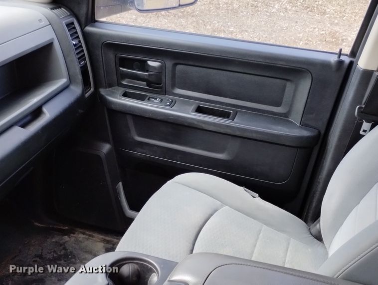 image for item DN6333 2013 Dodge Ram 2500 HD  Crew Cab pickup truck