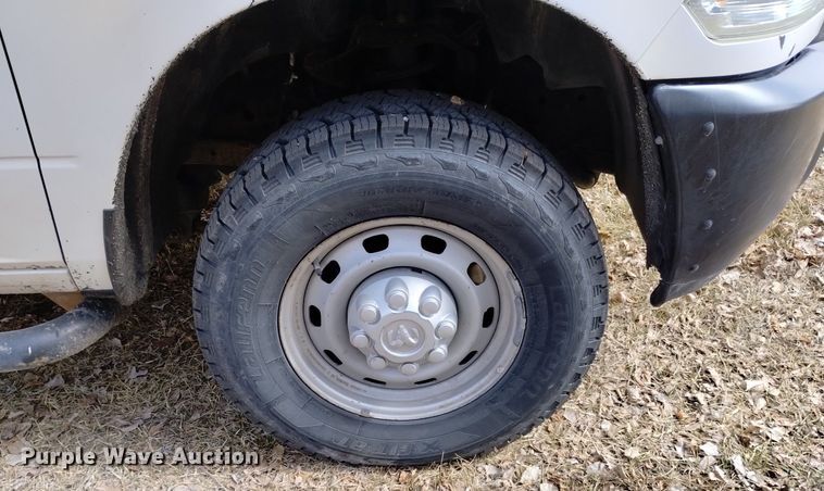 image for item DN6333 2013 Dodge Ram 2500 HD  Crew Cab pickup truck