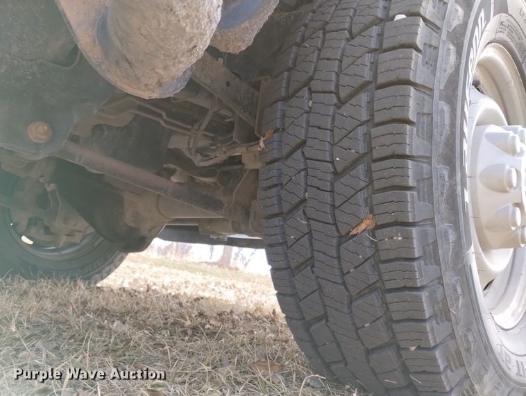 image for item DN6333 2013 Dodge Ram 2500 HD  Crew Cab pickup truck