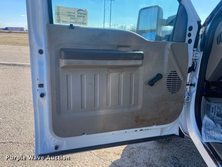 image for item DN8157 2008 Ford F550 Super Duty XL  dump flatbed truck