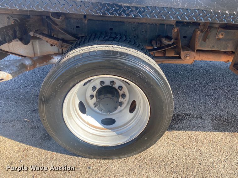 image for item DN8157 2008 Ford F550 Super Duty XL  dump flatbed truck