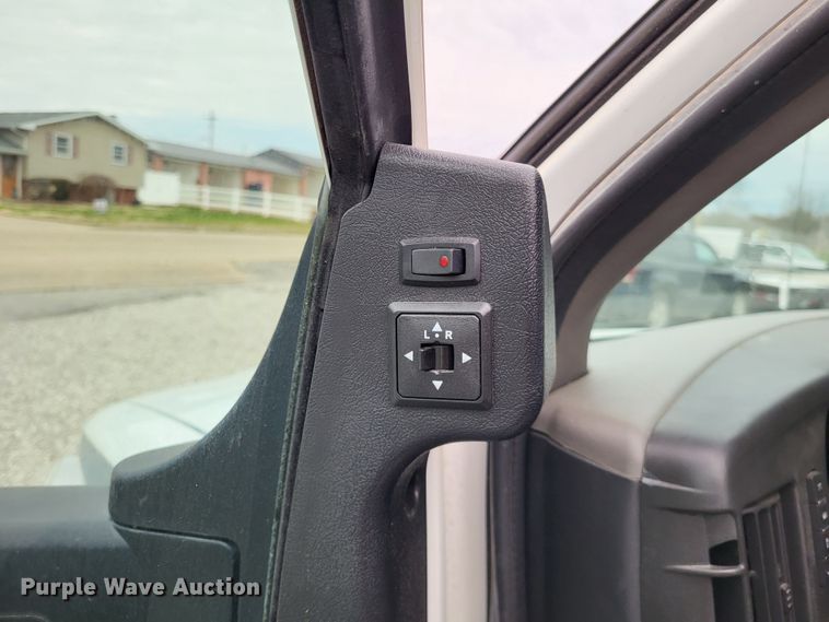 image for item DO3592 2012 Chevrolet Express G4500  van cab and chassis