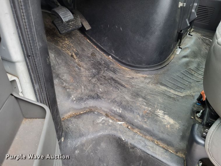 image for item DO3592 2012 Chevrolet Express G4500  van cab and chassis