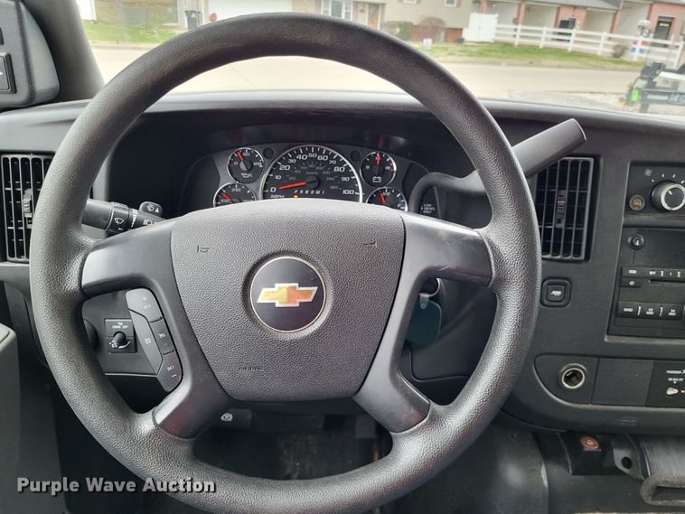 image for item DO3592 2012 Chevrolet Express G4500  van cab and chassis