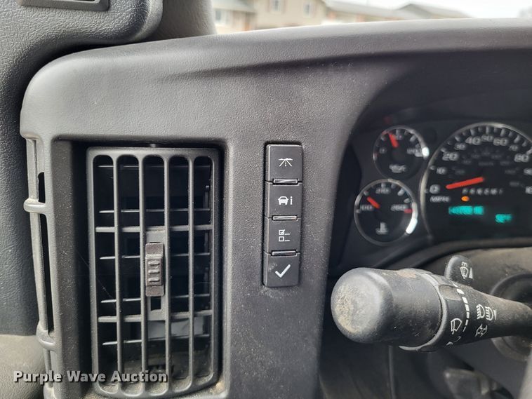 image for item DO3592 2012 Chevrolet Express G4500  van cab and chassis