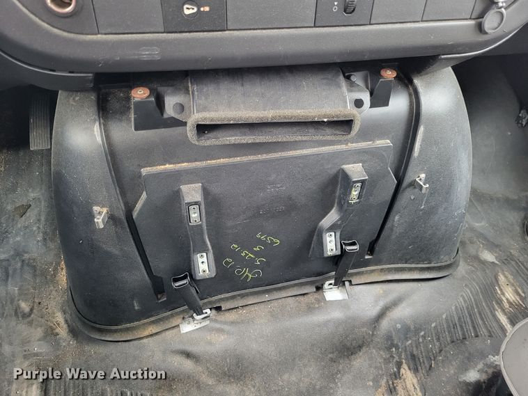 image for item DO3592 2012 Chevrolet Express G4500  van cab and chassis