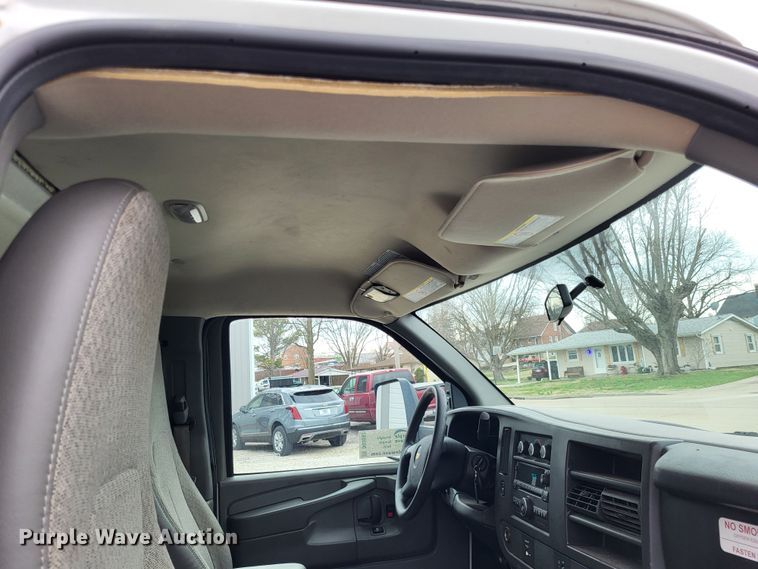 image for item DO3592 2012 Chevrolet Express G4500  van cab and chassis