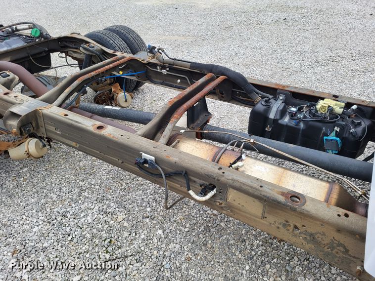 image for item DO3592 2012 Chevrolet Express G4500  van cab and chassis