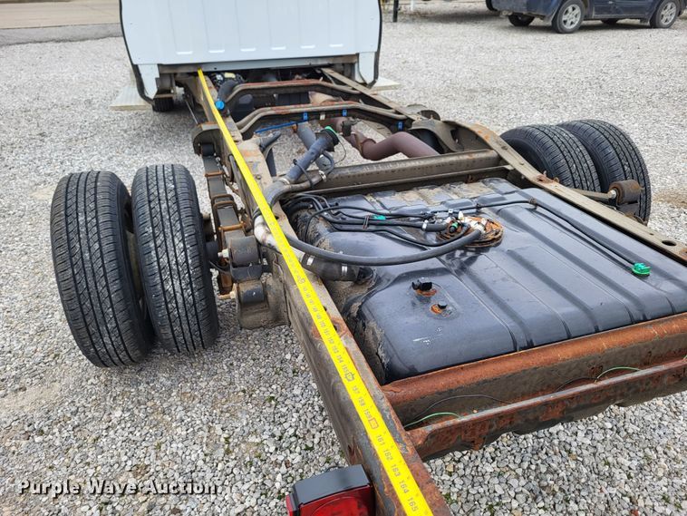 image for item DO3592 2012 Chevrolet Express G4500  van cab and chassis