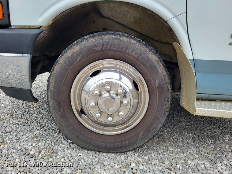 image for item DO3592 2012 Chevrolet Express G4500  van cab and chassis