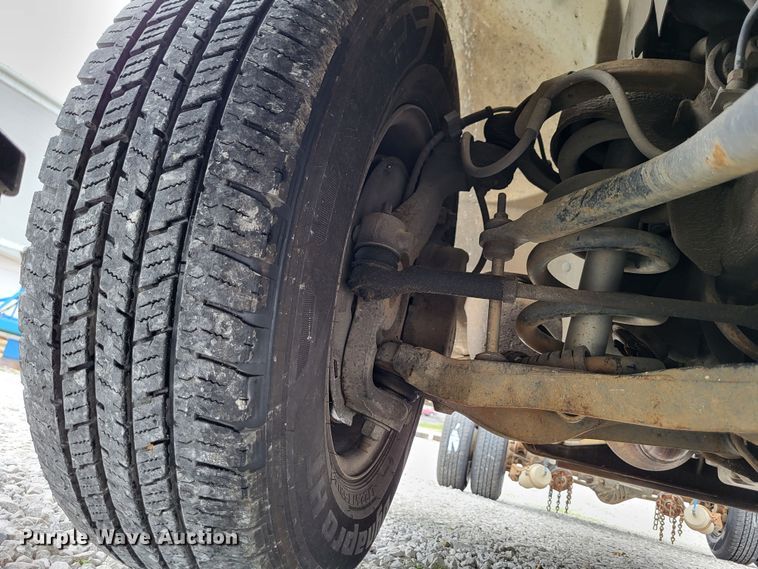 image for item DO3592 2012 Chevrolet Express G4500  van cab and chassis