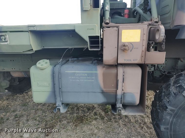 image for item DO3887 2002 Stewart & Stevenson M1083A1  flatbed truck