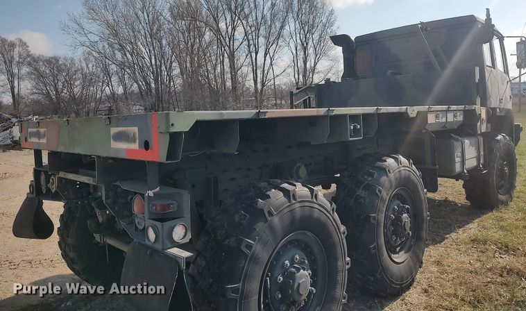 image for item DO3887 2002 Stewart & Stevenson M1083A1  flatbed truck