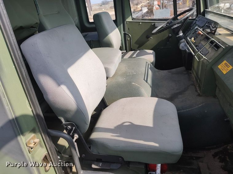 image for item DO3887 2002 Stewart & Stevenson M1083A1  flatbed truck