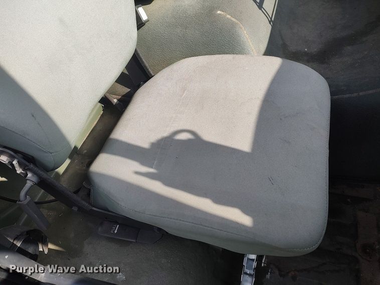 image for item DO3887 2002 Stewart & Stevenson M1083A1  flatbed truck