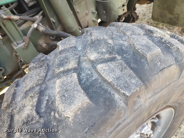 image for item DO3887 2002 Stewart & Stevenson M1083A1  flatbed truck