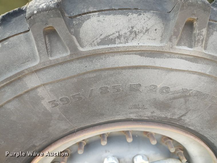 image for item DO3887 2002 Stewart & Stevenson M1083A1  flatbed truck