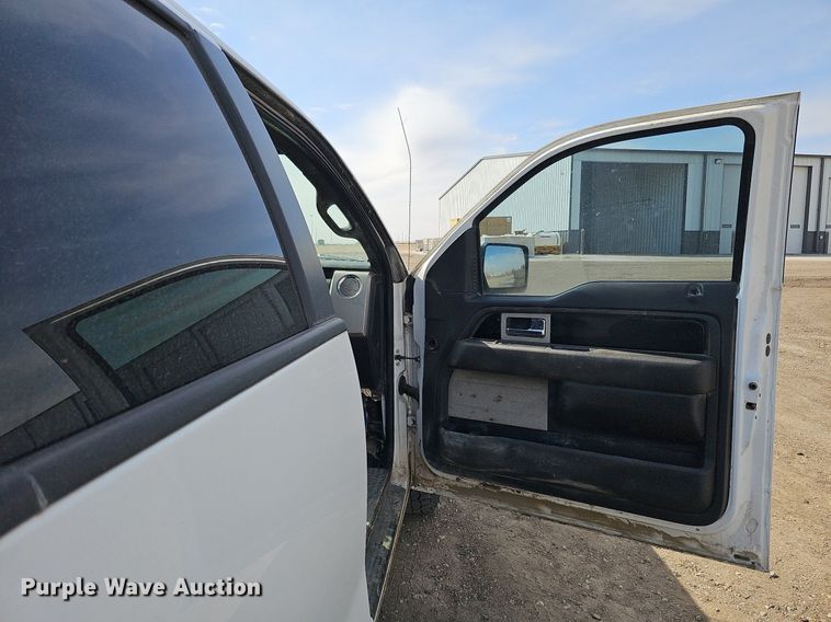 image for item DO4251 2011 Ford F150  SuperCrew pickup truck