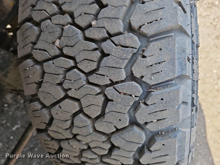 image for item DO4254 2012 Dodge Ram 2500HD  Crew Cab utility bed pickup truck