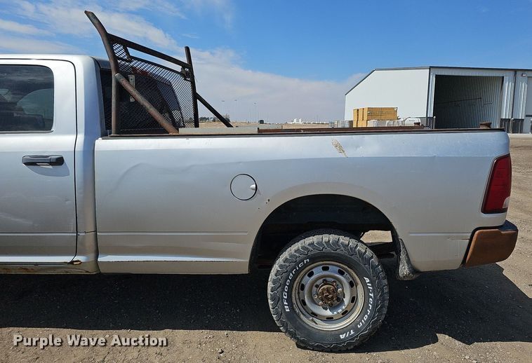 image for item DO4255 2010 Dodge Ram 2500HD  Crew Cab pickup truck